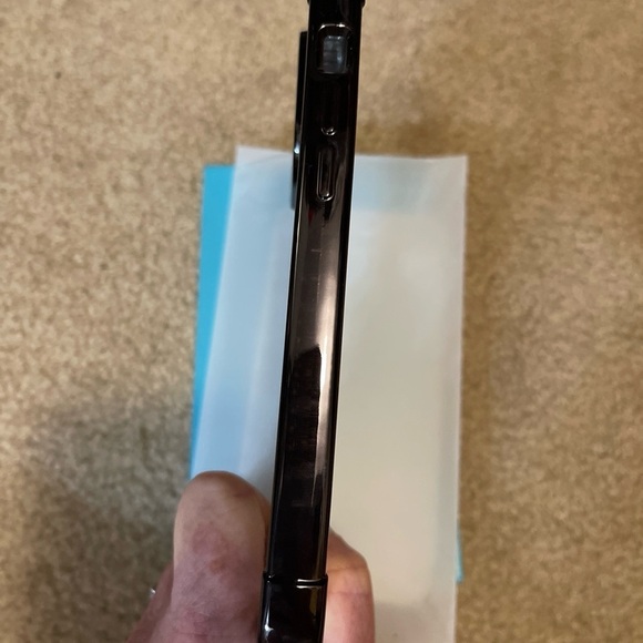 MagSafe Clear Shockproof Case for iPhone 15 Pro Max –‎ New in Box - Picture 4 of 4